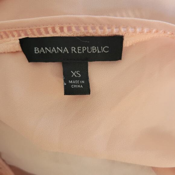 XS V-back banana republic peach longnsleeve blouse, excellent condition - Picture 4 of 5